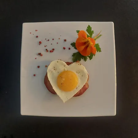 L'attrape Coeurs Πανσιόν 4*